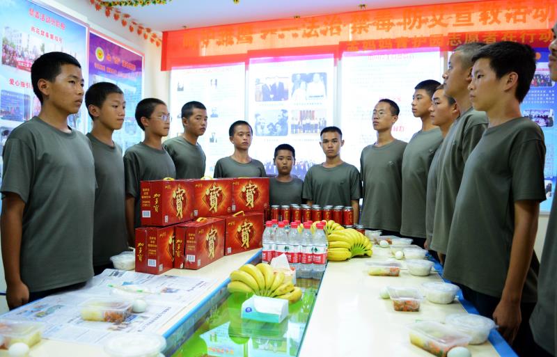 学校定期开展禁毒预防宣传教育活动 提高青少年防范抵御毒品能力